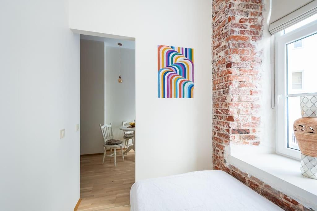 Cozy Studio Apartment Tallinn Bagian luar foto